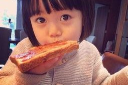 娱乐吃瓜酱儿子女儿,揭秘明星家庭，儿子女儿的成长故事